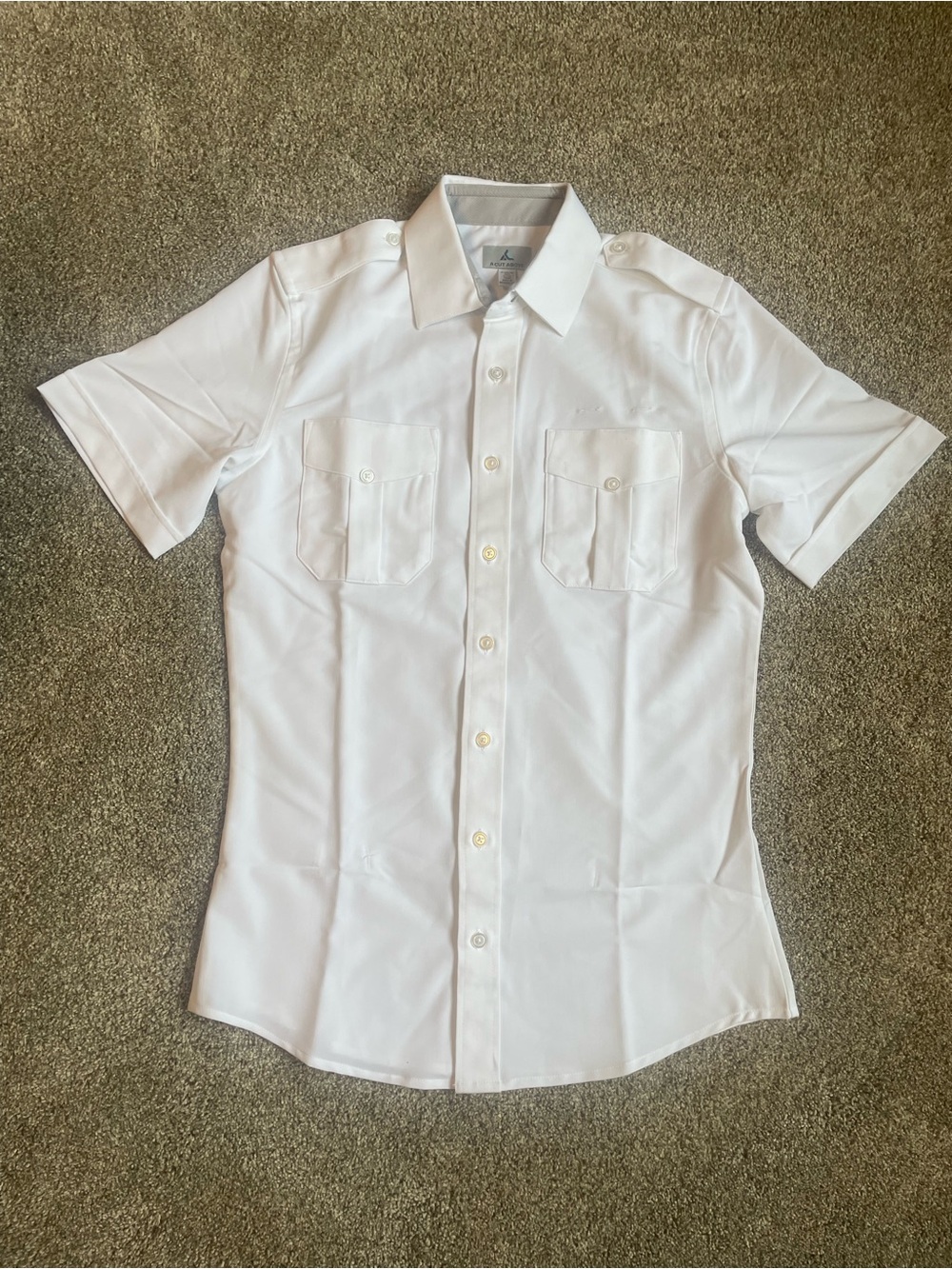 A Cut Above Men's White Short-Sleeve Pilot Button-Up Shirt Classic Fit Size 15.5